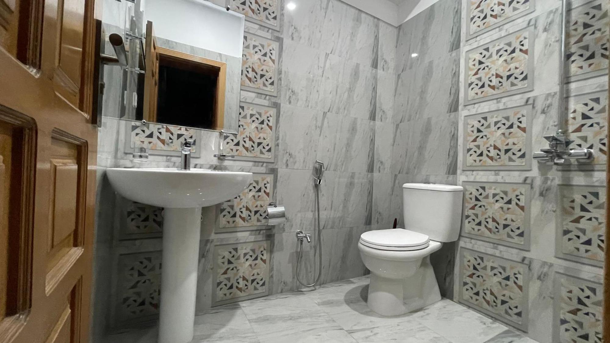 Midways Guest House And Hotels Islamabad Extérieur photo