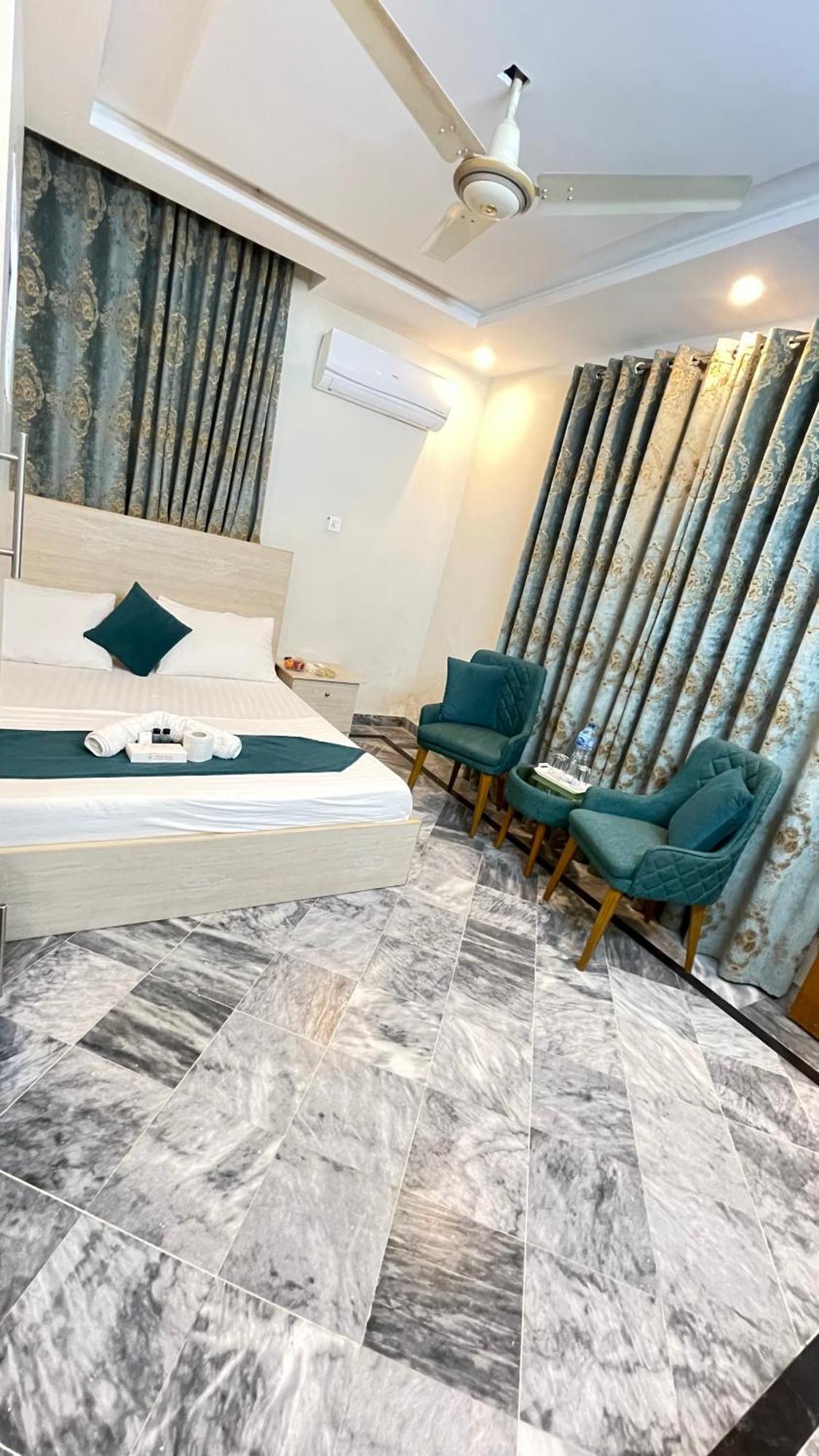 Midways Guest House And Hotels Islamabad Extérieur photo