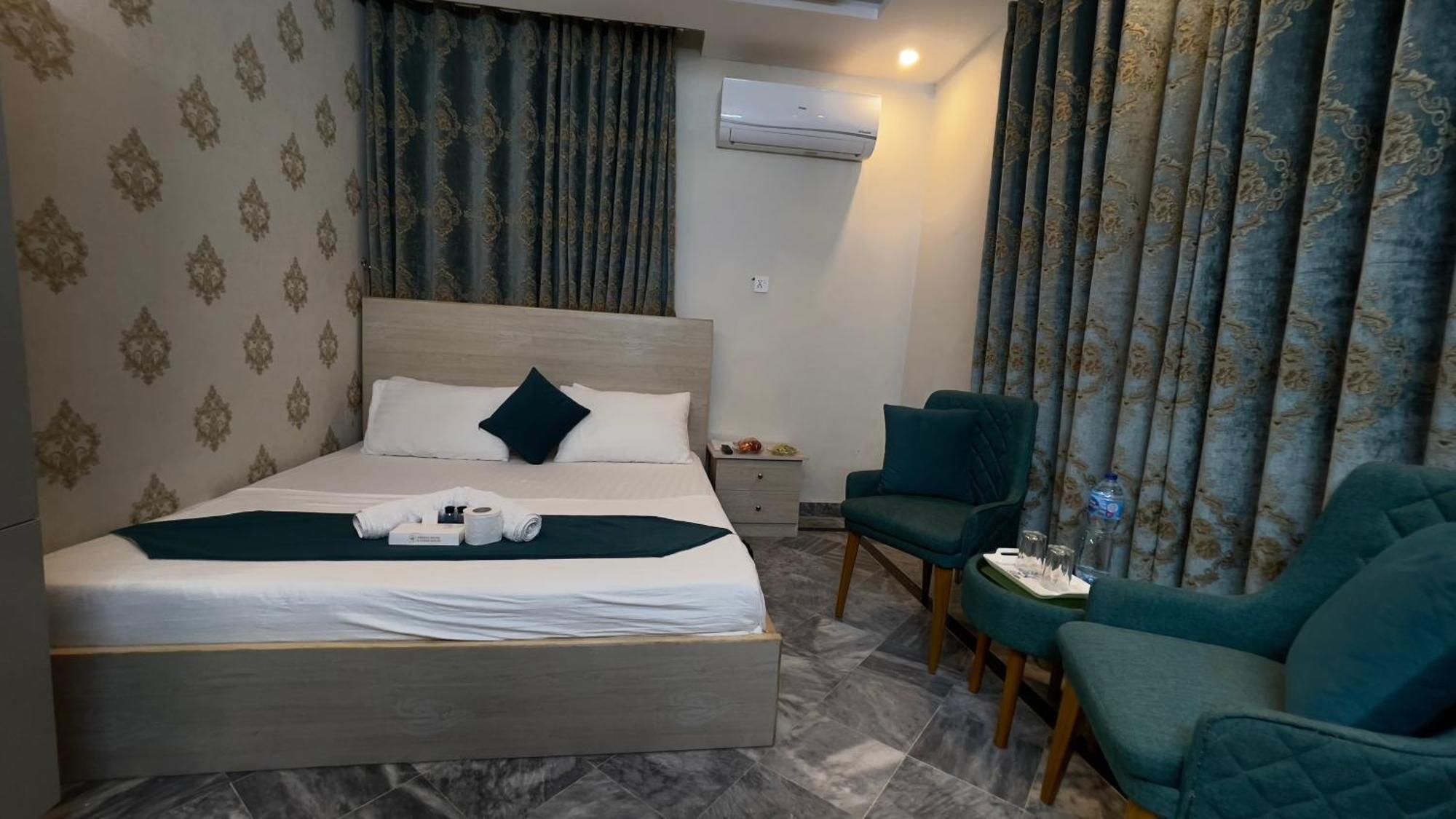 Midways Guest House And Hotels Islamabad Extérieur photo